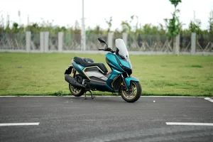 سكوتر t16 150cc xsuv