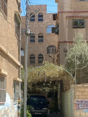 عمارة استثمارية للبيع في السوق الوسط التجاري اقرأ الوصف – من المالك مباشرة