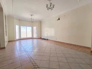 للايجار فيلا في الحد