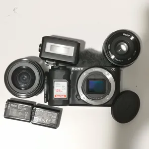 عدة سوني ZV-E10 متكاملة مع عدسة Meike 35mm f1/7 وفلاش Godox IT30Pro S