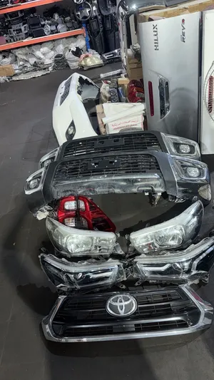 Toyota hilux  2016-2026