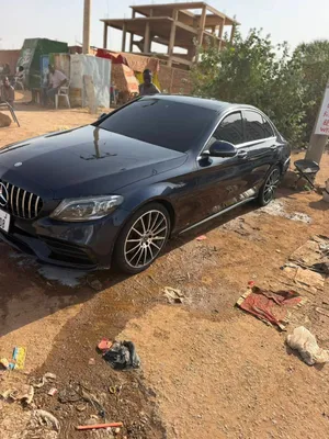 مرسيدس-بينز-c300-موديل-2016