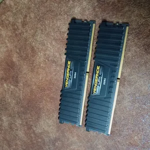 كورسير 8+8 3200hz DDR4