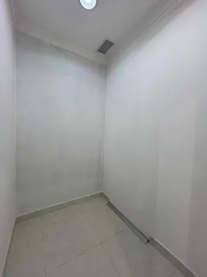 دور كامل استثماري مع اطلالة بحرية  في السالمية