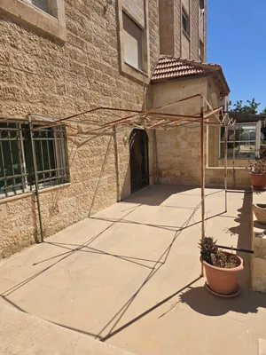 شقه للايجار منطقة الجامعه الأردنية اراضي صويلح حوض العين البيضاء مساحة 177 م 2 طابق ارضي مدخل مستقل
