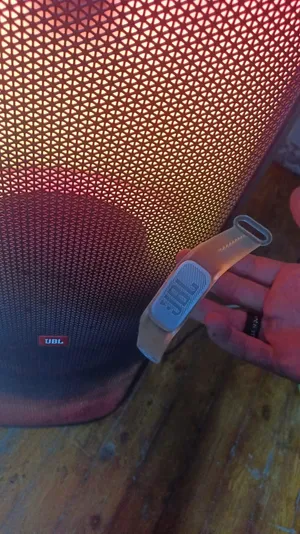 JBL partybox 1000 1100watt سماعة جي بي ال بارتي بوكس 1000 1100وات