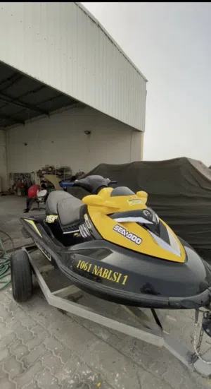 2007 Sea-Doo/BRP RXT 215 Specs Supercharger 3 سلندر 3 راكب بحال الوكالة ماشي 130 ساعة فقط