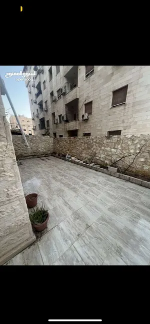 شقه للايجار خلف السيفوي اربد