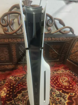 بليستيشن 5سليم1T نضيف مايشكي من شي معه ثنين كنترولر معه الكرتون وكامل اغراضه