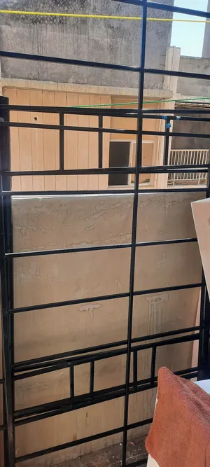 سرير بدورين متاح للبيع فى حولى