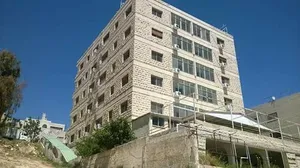 لقطة ب 55 الف قابل للتفاوض من المالك مباشرة حصة (عبارة عن شقة ونصف - نصف طابق) للبيع