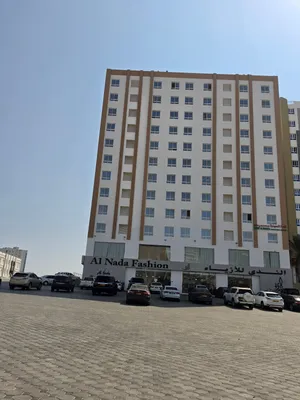 شقة راقية وجديدة للإيجار بالمعبيلة
