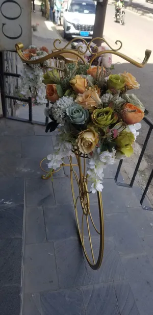 عرطة فرصه العمر دراجة كلاسيكيه ذهبيه ملكيه فاخره حامل الأزهار تحفه