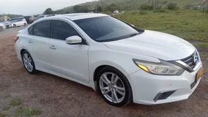 Used Nissan Altima in Al Batinah