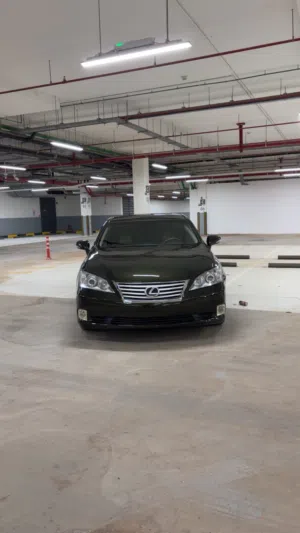لكزس ES 350 2011 مستعملة مع كامل المواصفات ومرخصة للبيع
