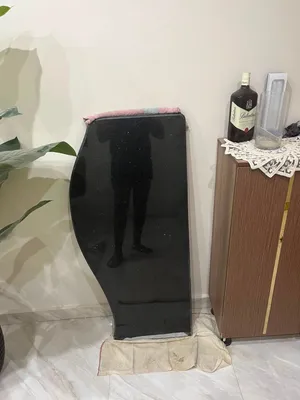 رخامه جرنيت جلاكسي طول متر 20 وعرض 50 جديده جديده لعدم دوعي الاستعمال رخامه بوفيه