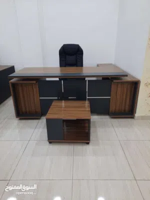 مكتب مدير مع جانبية وادراج مع طاولة وسط هدية  متوفر بعدة الوان حسب الطلب شامل التوصيل داخل الزرقاء