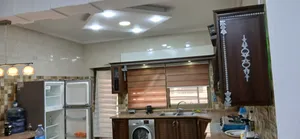 شقه للبيع بالجبيهة 150متر 3 غرف نوم 3 حمامات صالون وغرفه معيشه 2 بلكونه مطبخ راكب