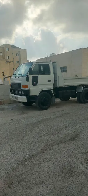 ديانا قلاب ديهاتسو موديل 1998