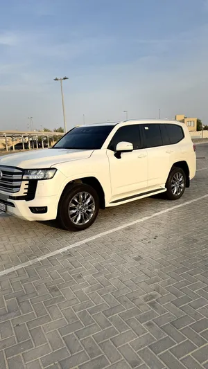 لاندكروزر GX-R 2025