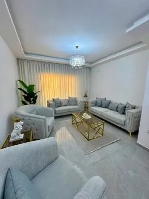 شقة مميزة للبيع في الياسمين