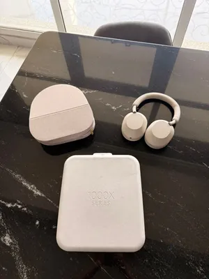 Sone WH -1000XM6 wireless noise canceling headpoسماعه مستعمله من شهرين سعر الشراء 1600 سعر البيع 900