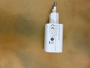 شاحن انكر 20 وات اصلي مع وصلة جوي روم type-c to lighting