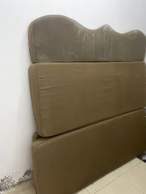 6 فرشات مع 6 مساند