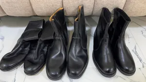 بوت رسمي صناعة انجليزية size 42 جلد اصلي Made in England