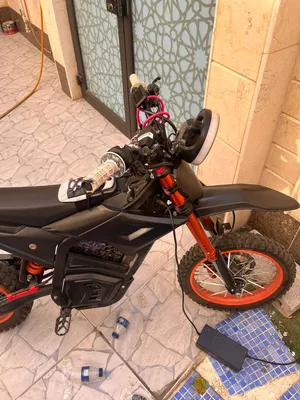 Twitter كني نظيف مستعمل شهرين