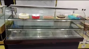 ثلاجه عرض حلويات