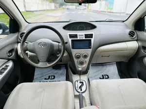 TOYOTA YARIS 2013 MODEL WELL MAINTAINED USED CAR