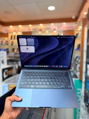 Apple MacBook Air M3 512GB Storage 8GB RAM Clean less Good Condition Device