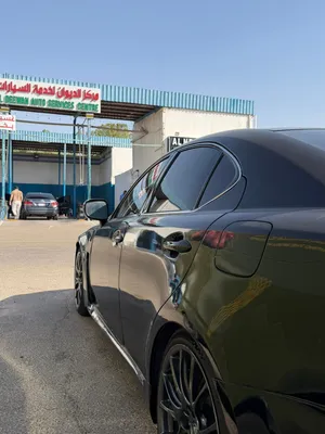 Used Lexus IS in Abu Dhabi