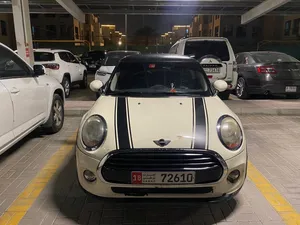 mini Cooper hardtop 3doir hatch back