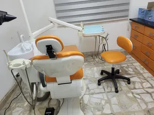 عيادة اسنان