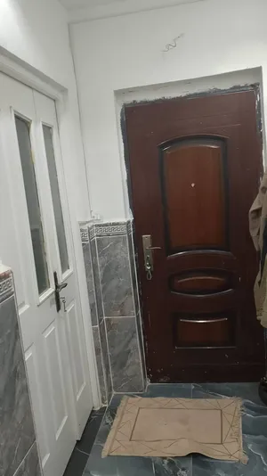 بلاصة شابة بها كل مرفق
