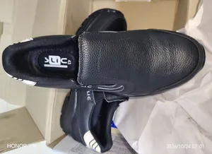 2 حذاء سفتي جديد /2 new safety shoes