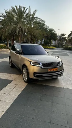 Used Land Rover Range Rover in Muscat