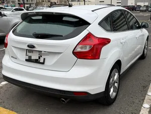 FORD FOCUS 2014 2.0 FULL OPTION HATCH BACK GCC SPECS
