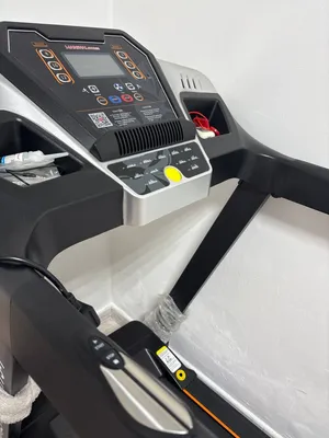 للبيع جهاز مشي (Treadmill) بحالة ممتازة الحجم يكفي إلى 120kg