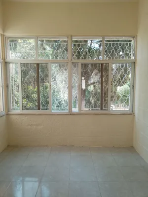 175 m2 3 Bedrooms Apartments for Rent in Amman Jabal Al Hussain