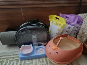 مجموعة اغراض خاصة بالقطط