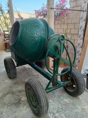 خلاطة باطون ديزل بحاله جيده جدا للبيع