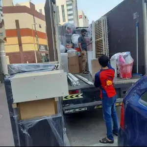 Friendly movers for apartments, villas, studios and offices. Professional handling from pickup to fi