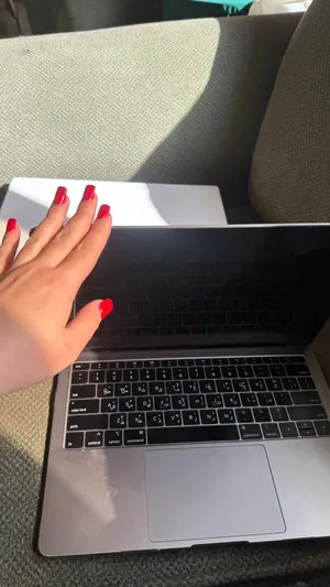 ماك بووك MacBook
