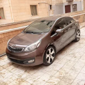 Used Kia Rio in Farwaniya