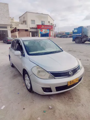 Nissan tiida 2012 model