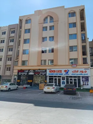 100 m2 3 Bedrooms Apartments for Rent in Muscat Al Mawaleh
