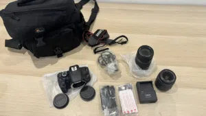 للبيع كاميرا كانون Canon EOS 600D بحالة الوكالة (شبه جديدة مع عدستين وكافة الملحقات)